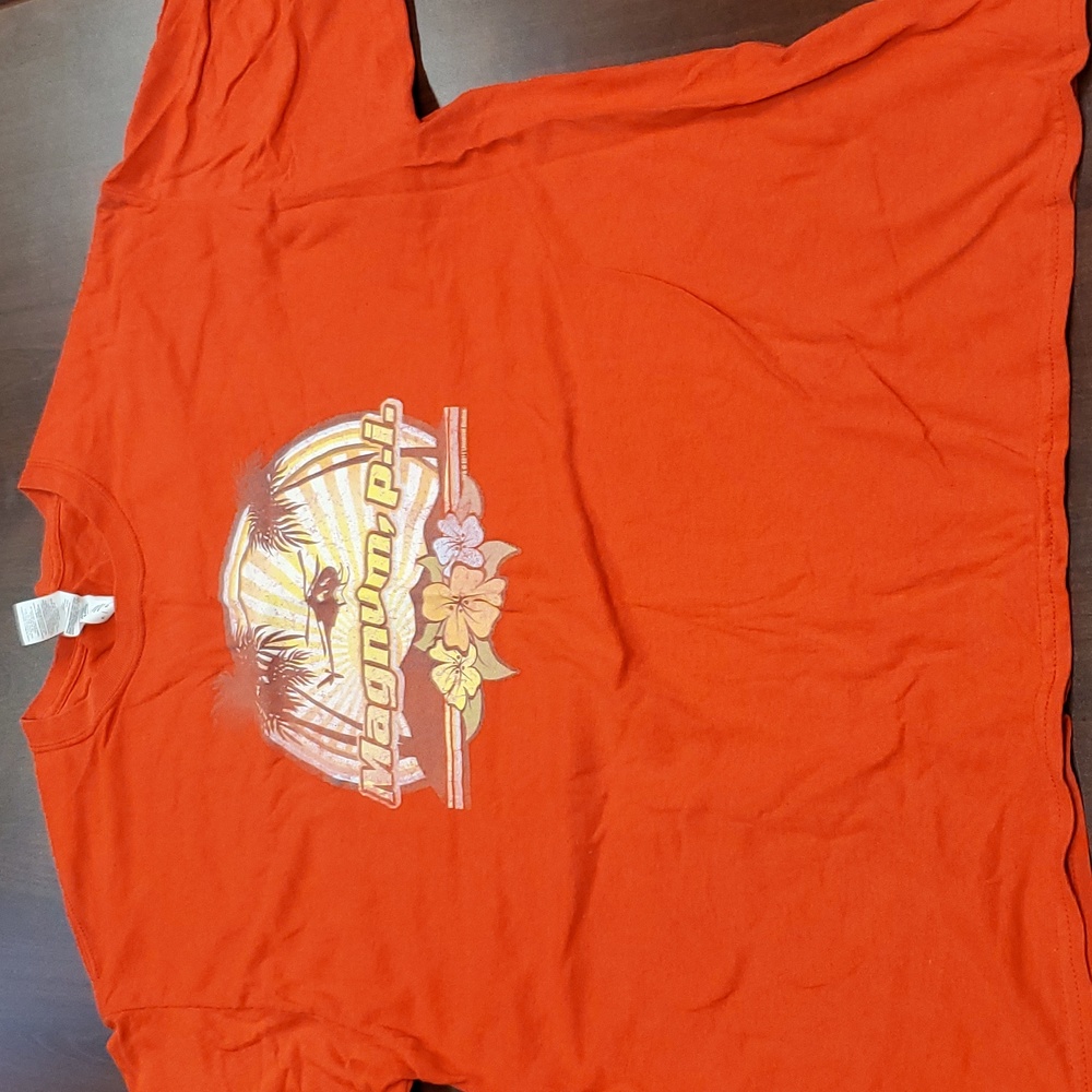Magnum PI Tshirt xl red unisex shirt never worn